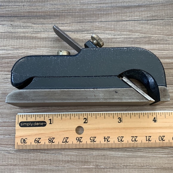 Vintage Stanley Plane Made in USA Woodworking Tool - Picture 3 of 12